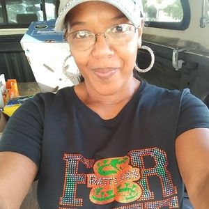 Meet your Posher, Theresa